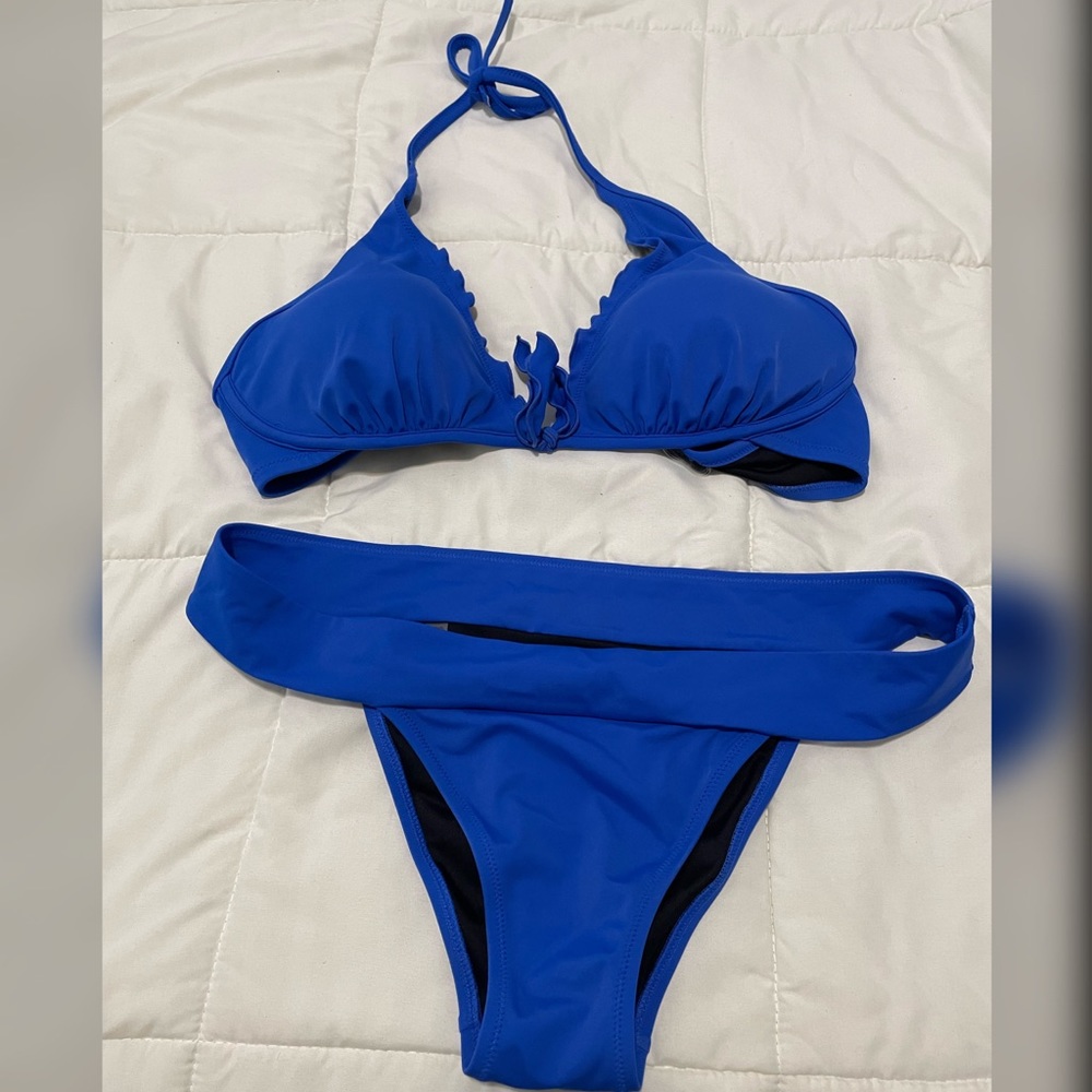 Victoria’s Secret bikini